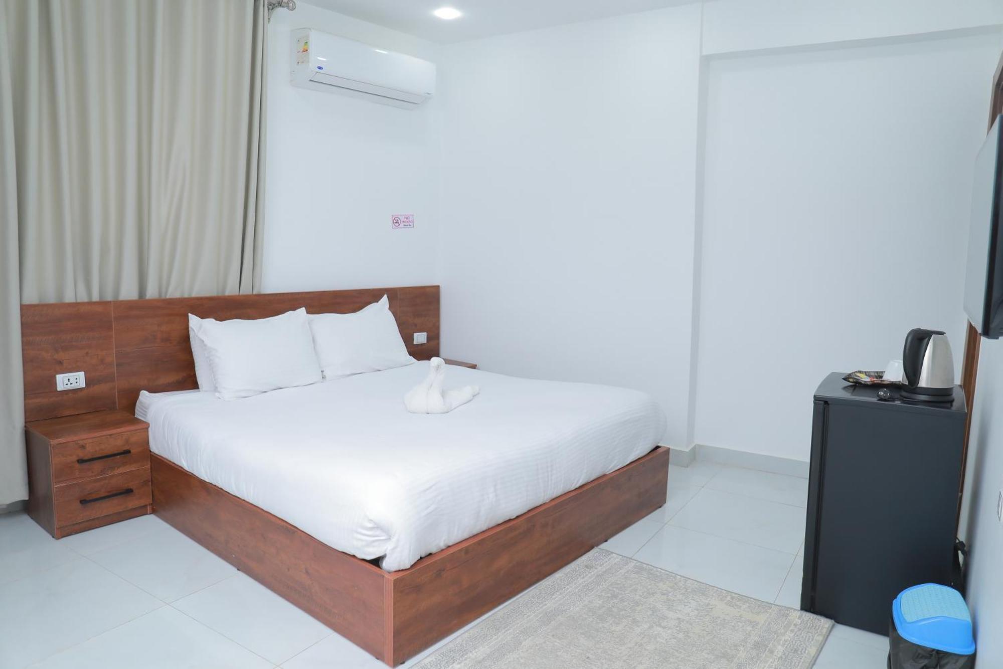 Prince Pyramids Inn Kafret el-Gabal Extérieur photo